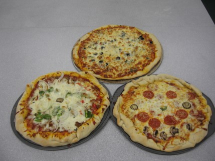 Finished pizza