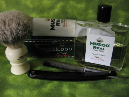 IMG_4881 Musgo Real - shaving cream and after shave